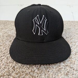 New Era 59FIFTY NY Yankees Fitted Hat Black Size 7 3/8